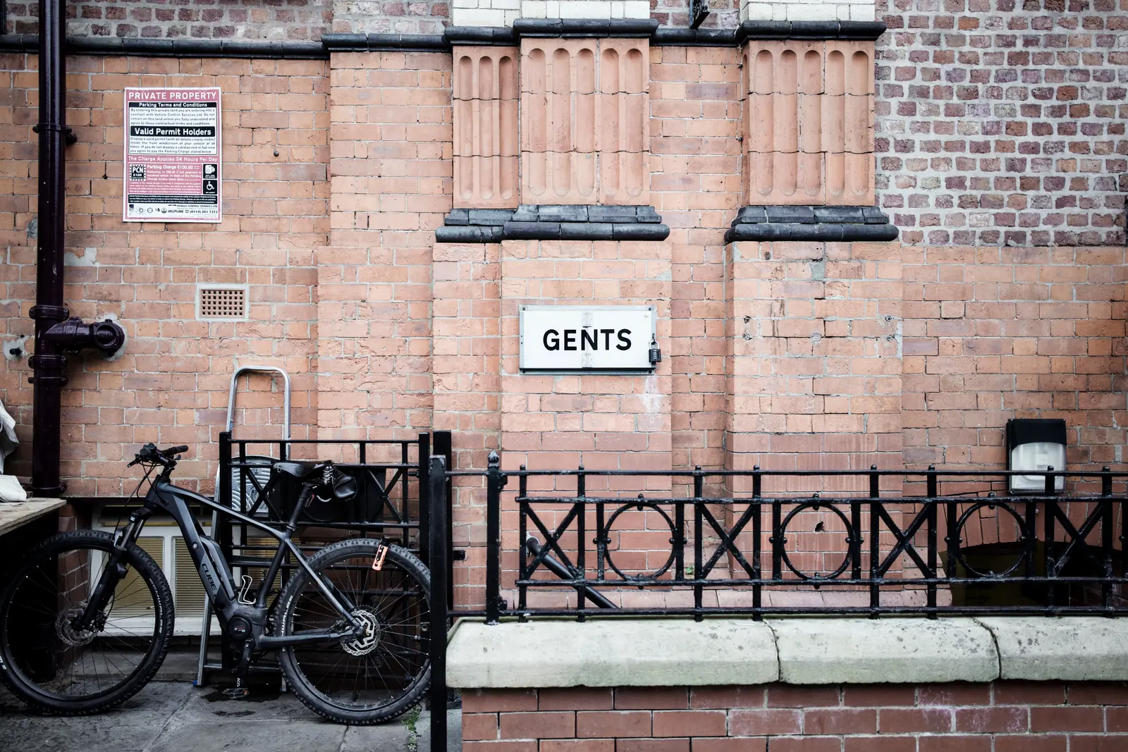 Photograph from the series Altrincham, image 1.